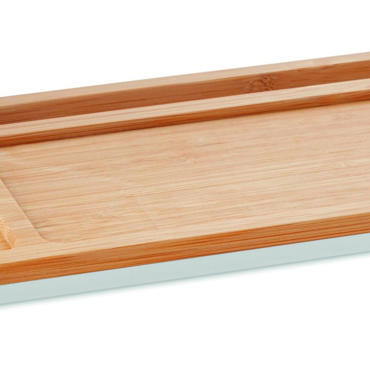 White - Item with multi-materials