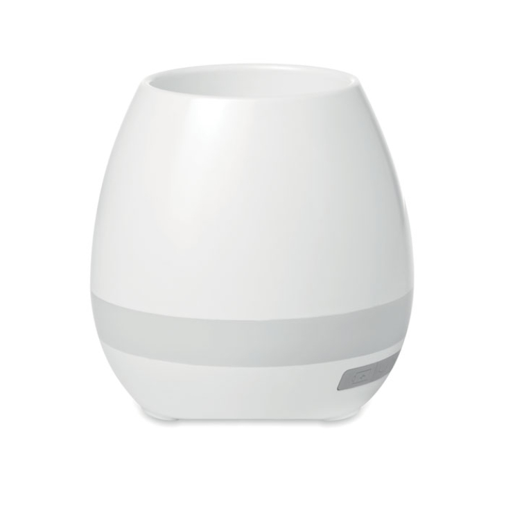 White - Item with multi-materials